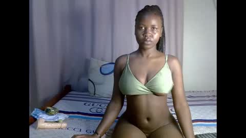 Snapshot of magizitah chatting on June 2, 11:12 am magizitah online show from June 2, 11:12 am