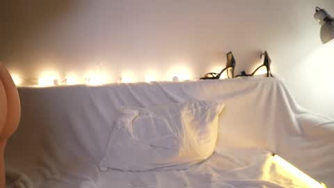 Ami online show from October 29, 7:10 am