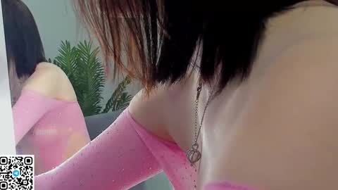 Snapshot of magnetic_maya chatting on January 13, 4:07 am Ronnie online show from January 13, 4:07 am