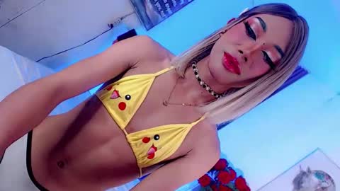 Mocah online show from February 20, 2:28 pm