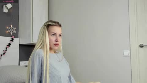 Sasha online show from November 28, 1:03 pm