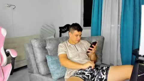 Snapshot of magnificent_star18 chatting on July 27, 8:27 pm RONALD online show from July 27, 8:27 pm