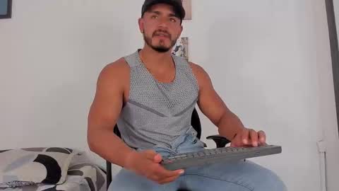 Magnusclark online show from February 24, 6:06 pm