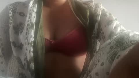 Snapshot of mahi_arora55 chatting on May 16, 10:36 am Mahi online show from May 16, 10:36 am