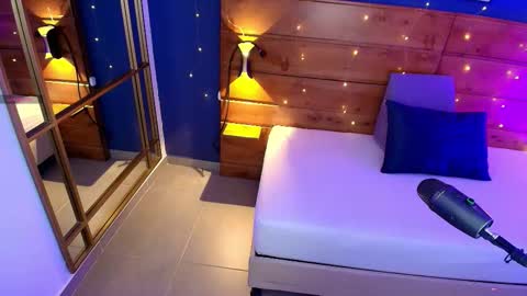 Dani online show from October 14, 9:43 am