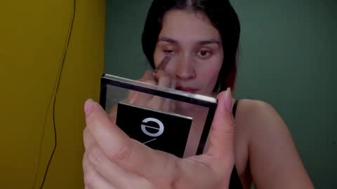 Mahiia online show from November 9, 9:46 pm