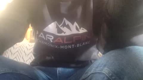 maho0 online show from January 9, 12:30 pm