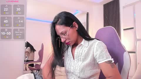 Snapshot of maia_clark520 chatting on June 30, 7:26 pm Maia Clark online show from June 30, 7:26 pm