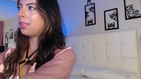 Maia Reficco online show from February 10, 12:09 pm