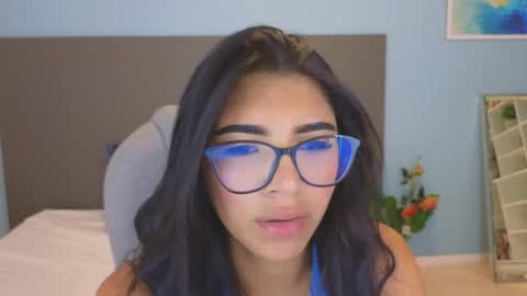 Snapshot of maiaa_ruiz chatting on October 21, 2:40 pm Maiaa Ruiz online show from October 21, 2:40 pm