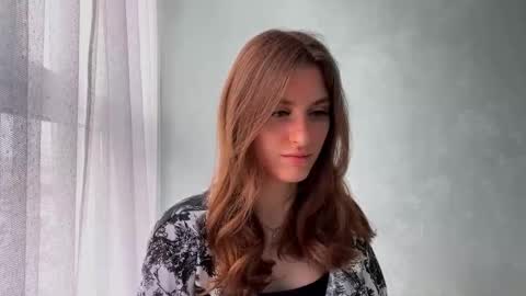 M I A online show from March 28, 8:14 am