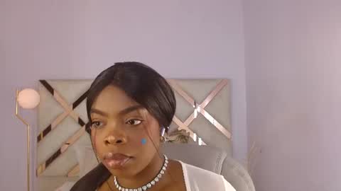Snapshot of maiacharris_ chatting on June 25, 12:09 pm Maia Charris online show from June 25, 12:09 pm