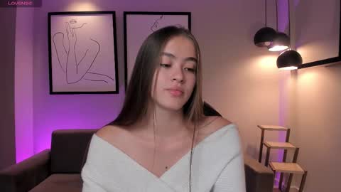 Snapshot of maiacollins chatting on October 10, 7:57 pm Maia online show from October 10, 7:57 pm