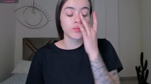 Snapshot of maiacollins chatting on February 4, 5:41 pm Maia online show from February 4, 5:41 pm