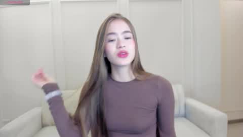  Maia  online show from March 25, 5:30 pm