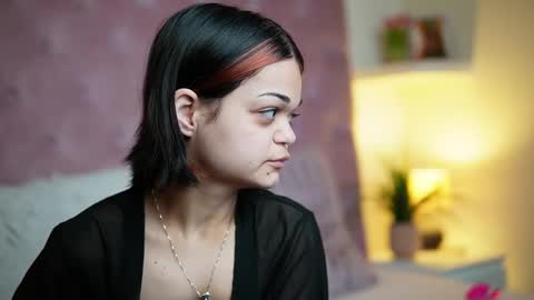  Maia  online show from February 25, 11:14 pm