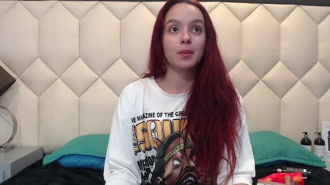 Snapshot of maiapark chatting on January 2, 5:07 pm Maia online show from January 2, 5:07 pm