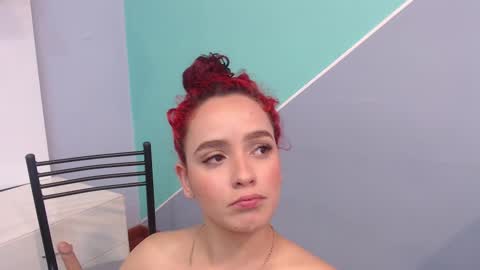 Snapshot of maiapark chatting on February 21, 6:04 pm Maia online show from February 21, 6:04 pm
