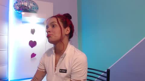 Snapshot of maiapark chatting on February 28, 7:46 pm Maia online show from February 28, 7:46 pm