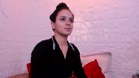 Snapshot of maiapark chatting on September 19, 12:06 pm Maia online show from September 19, 12:06 pm