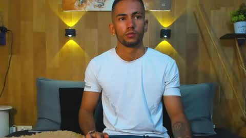 maicolparker0 online show from April 19, 3:22 pm