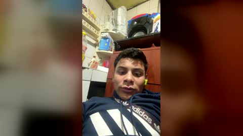 maicolzarate19 online show from April 29, 2:04 am