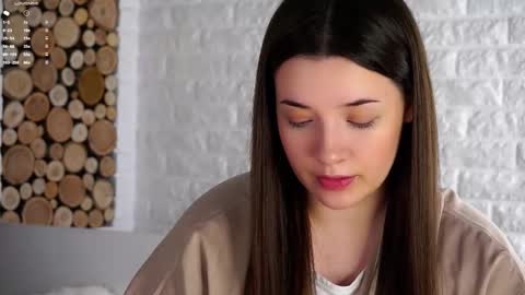 Snapshot of maidabuoy chatting on October 11, 3:28 am Lucy online show from October 11, 3:28 am