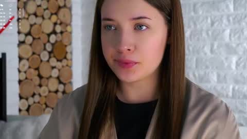 Snapshot of maidabuoy chatting on October 30, 2:02 am Lucy online show from October 30, 2:02 am