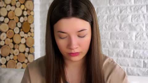 Snapshot of maidabuoy chatting on November 2, 2:03 am Lucy online show from November 2, 2:03 am