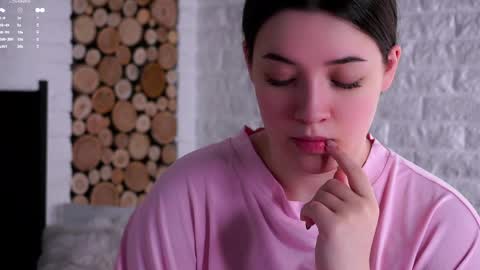 Lucy online show from April 15, 2:07 am