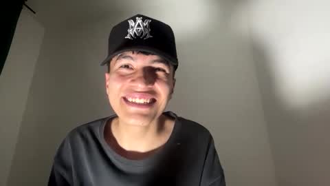 maikitol online show from April 23, 1:29 am