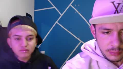 maikjameshot online show from December 19, 5:58 am