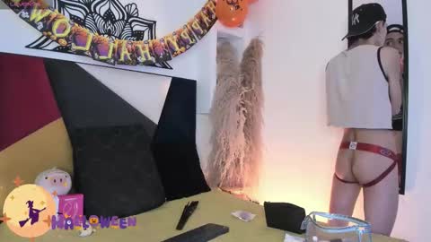 Maiky Cooper online show from October 27, 9:08 pm