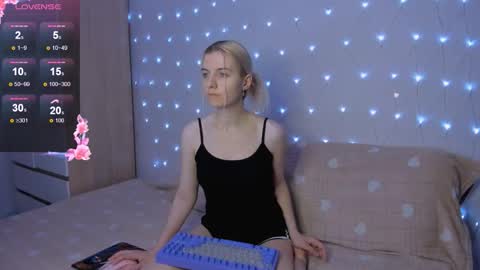 Your kitty online show from October 26, 3:40 pm