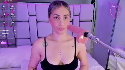 Maily  online show from December 11, 3:37 pm