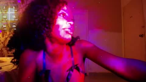 Snapshot of mailyn_er chatting on May 18, 8:47 pm Mailyn online show from May 18, 8:47 pm