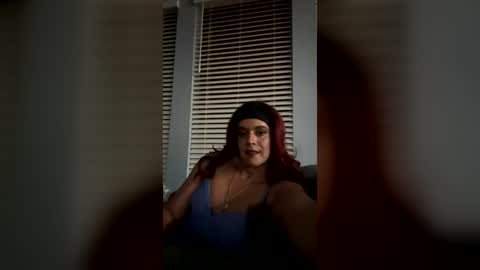 Snapshot of maira83cd chatting on June 28, 4:18 am Maira online show from June 28, 4:18 am