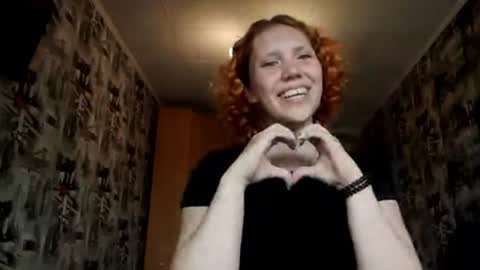 Snapshot of mairegiovanini chatting on June 16, 11:46 am Emma online show from June 16, 11:46 am