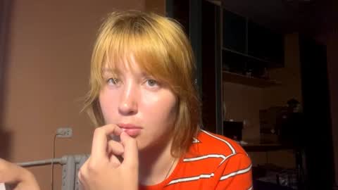 Evie online show from June 21, 5:26 pm