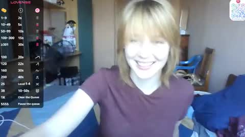 Evie online show from July 2, 3:29 pm