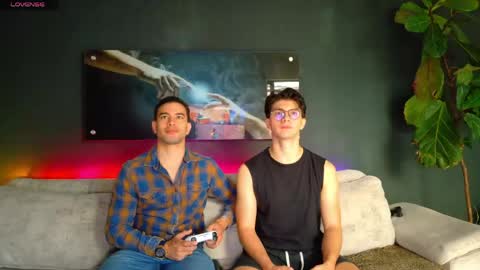 Snapshot of maisonbastian chatting on June 4, 1:39 pm Bastian Arslan online show from June 4, 1:39 pm