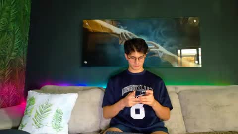 Snapshot of maisonbastian chatting on June 16, 8:44 pm Bastian Arslan online show from June 16, 8:44 pm