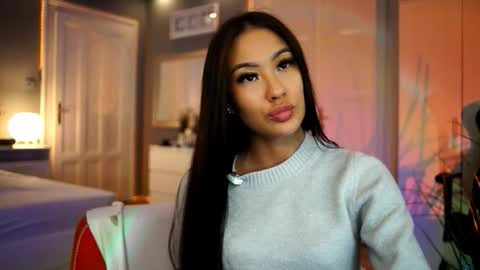 Mai online show from November 7, 7:03 pm