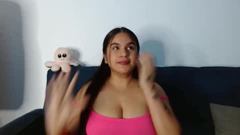 maite online show from April 17, 2:36 am