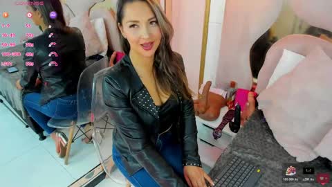 maiyajoness online show from June 6, 5:01 am