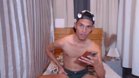 Snapshot of majestic_anne chatting on October 1, 2:23 pm Annalyn online show from October 1, 2:23 pm