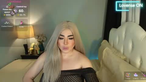 majestydannaxx online show from July 2, 2:33 am