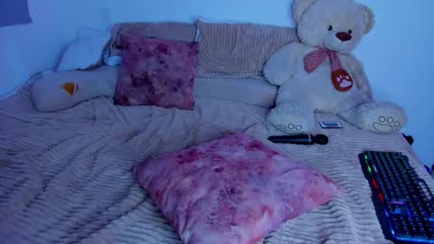 majito online show from November 18, 9:52 pm