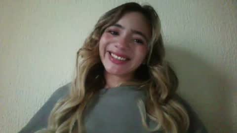 majo_gomezz online show from March 8, 9:29 pm