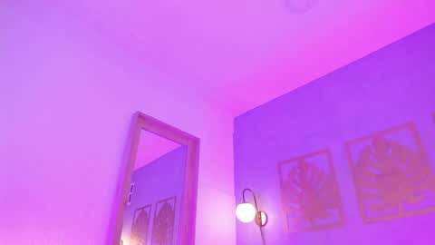 MAJO ROSE  online show from December 4, 7:22 pm